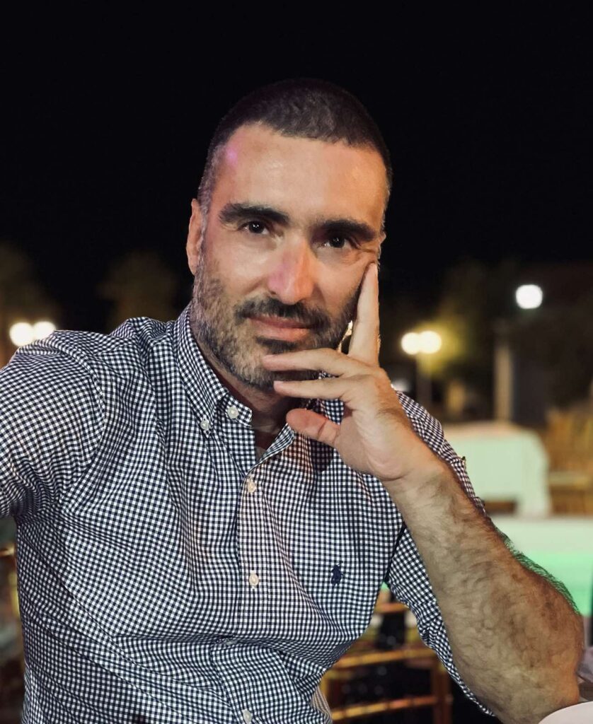 Φώτης Δούσος 
